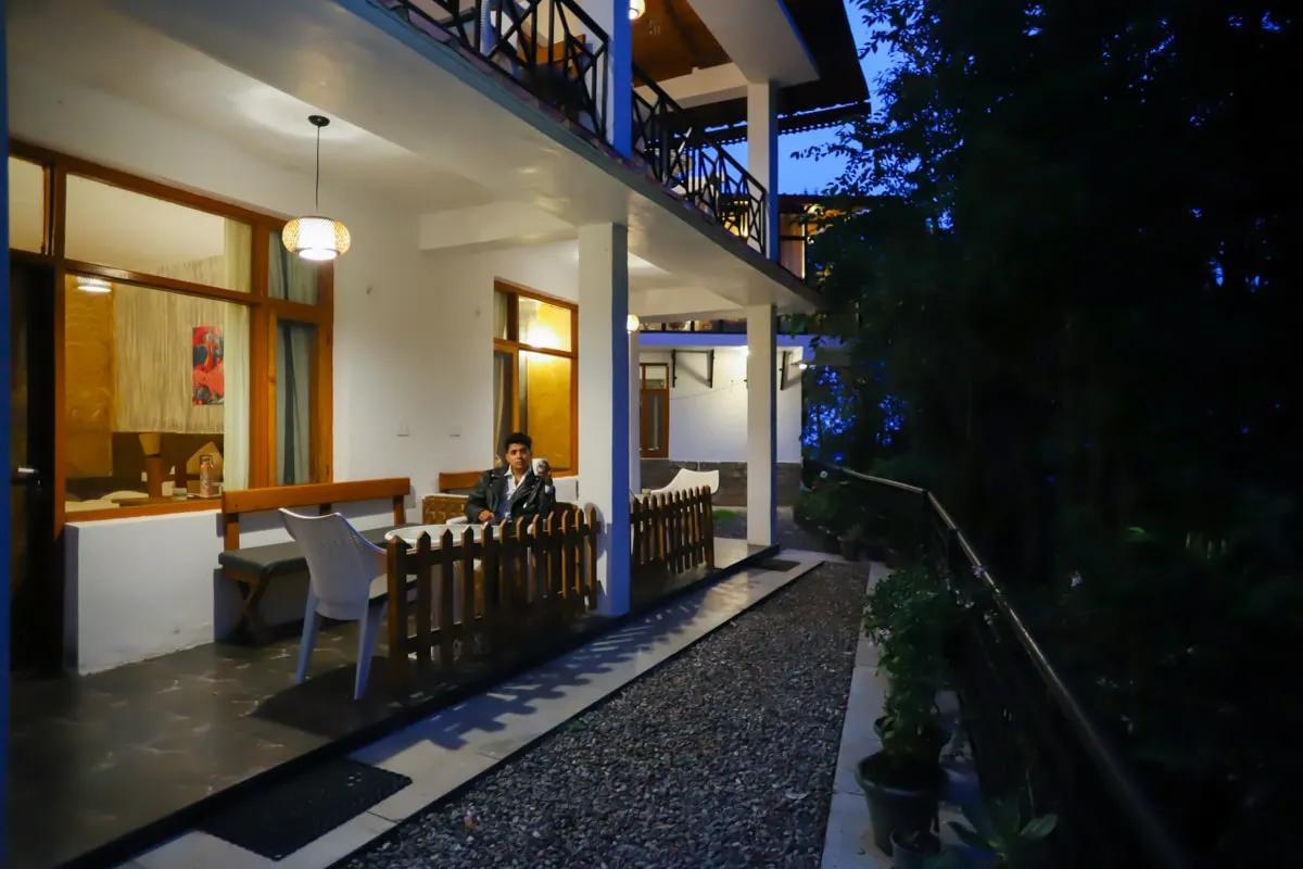 Hotels In Jim Corbett: What To Know Before Booking A Safari Stay